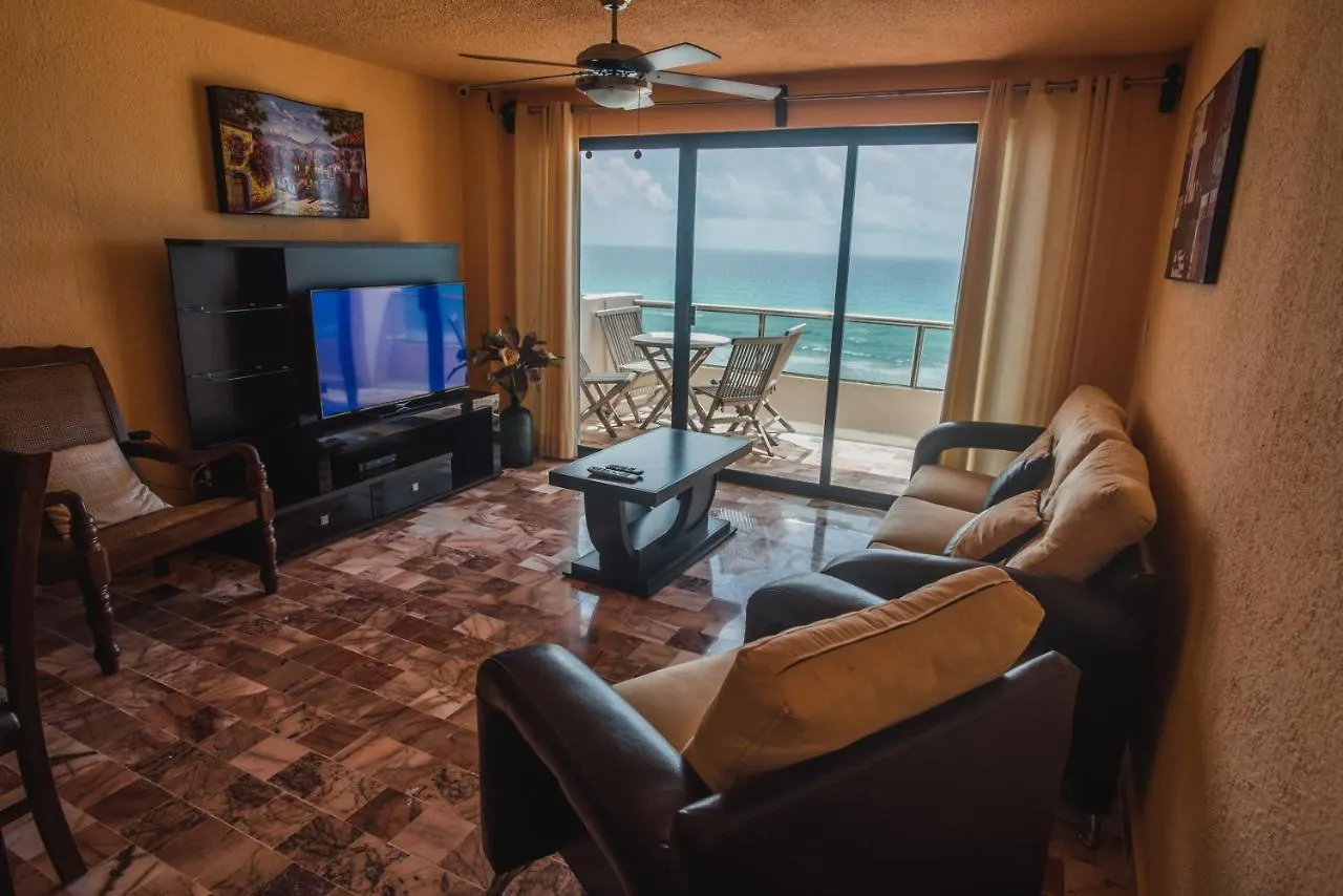 Guest house Villa Marlin Ocean View Cancun