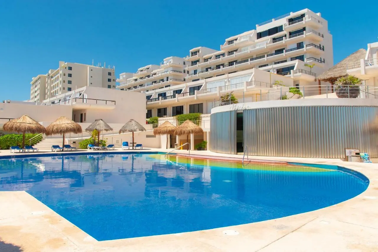 Guest house Villa Marlin Ocean View Cancun Mexico